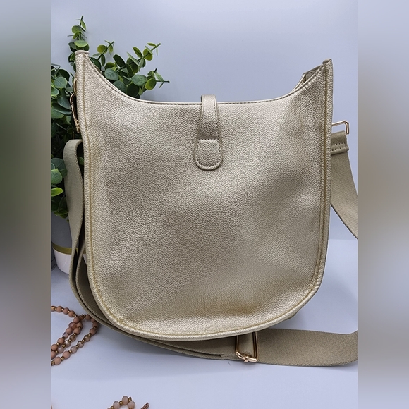 A-Dorned crossbody bag - Picture 2 of 14